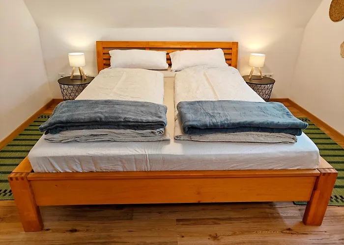 Gemuetliches Haus Mit Platz Zum Entspannen 度假居 Kindsbach